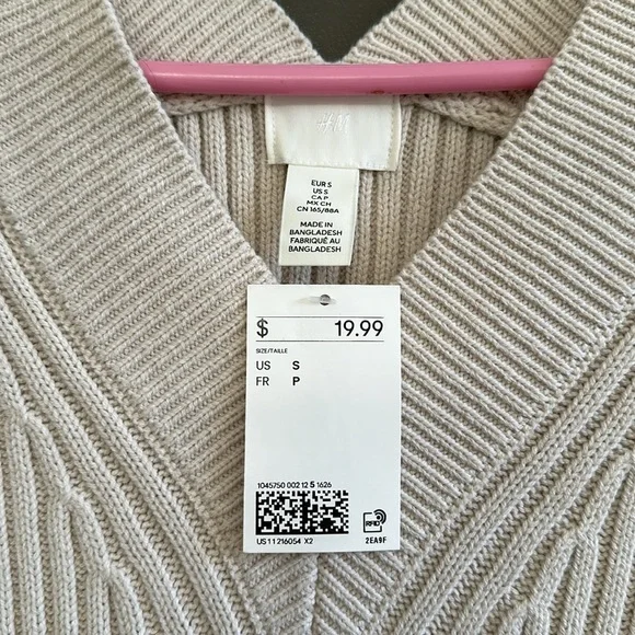 Cream cable knit sweater - Picture 2 of 7